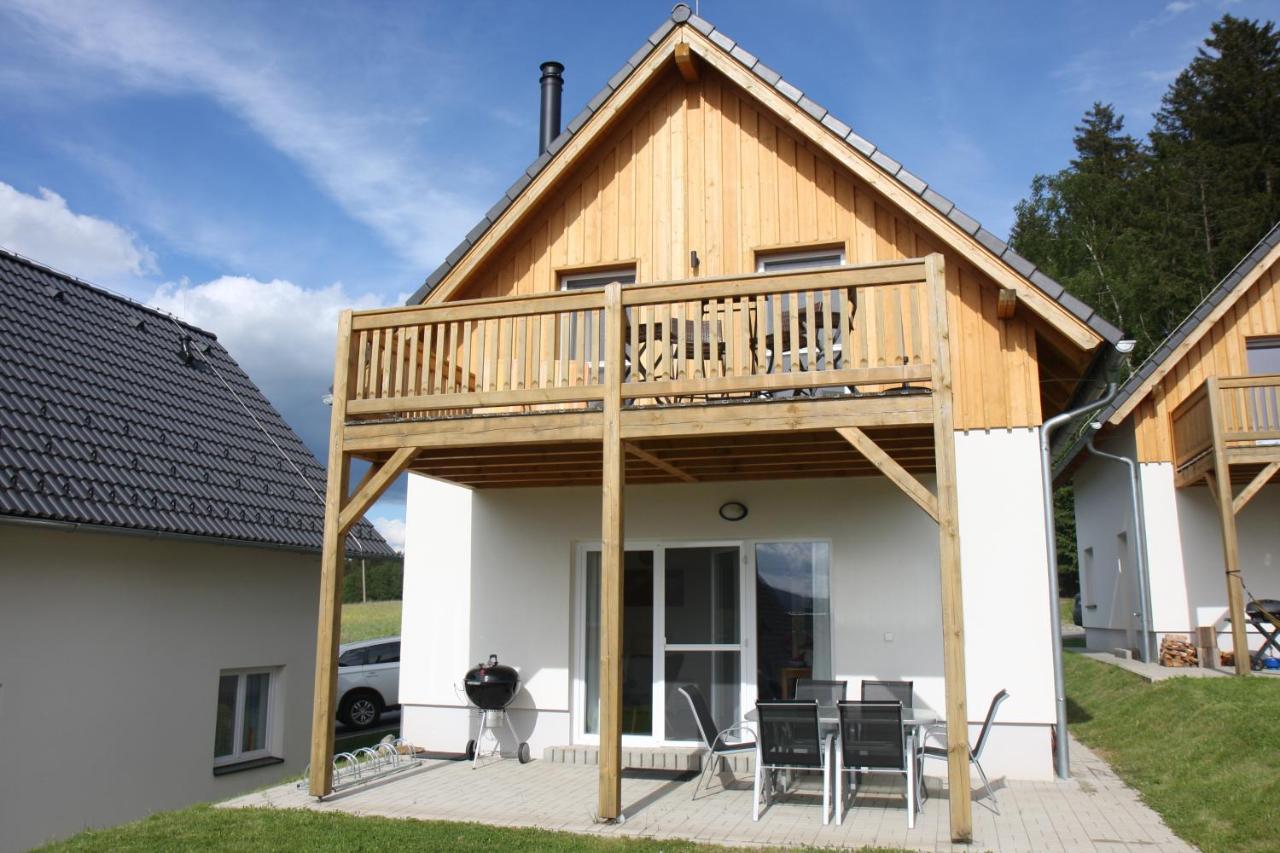 Lipno - Lakeside Village - Vetrnik Frymburk Exterior photo